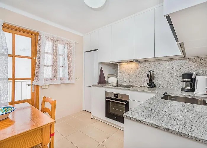 Pine Walk بويينسا