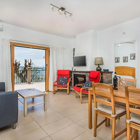 Pine Walk דירה פוינסה